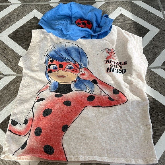 Miraculous ladybug hooded tshirt - Picture 4 of 12